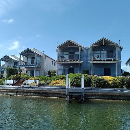 Captains Cove Resort - Waterfront Apartments Paynesville Kültér fotó