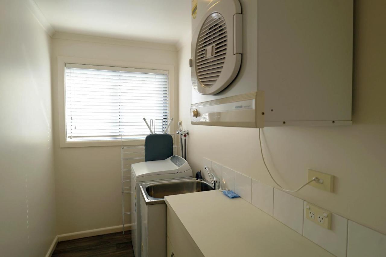 Captains Cove Resort - Waterfront Apartments Paynesville Kültér fotó
